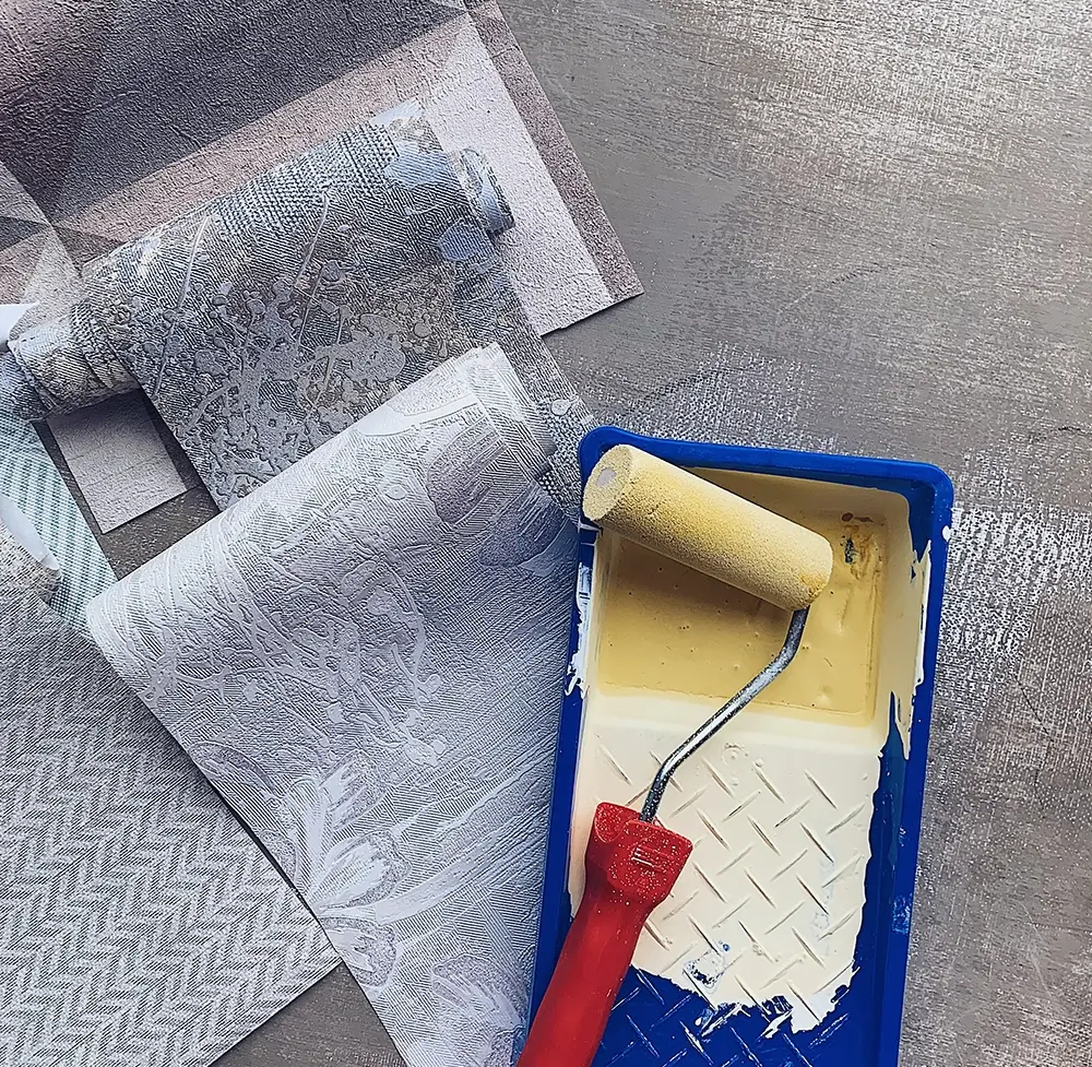 Клеить обои в углах